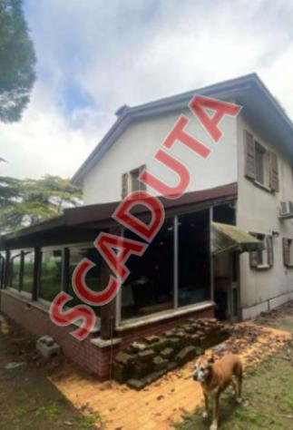 Immobile in asta di 226 m², box auto in vendita a Castellucchio