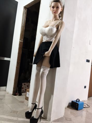 Bambola del sesso realistica "real sex doll" - Foto 3