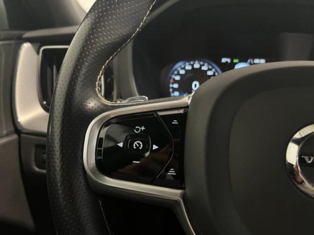 VOLVO XC60 2.0 D5 R-DESIGN AWD GEARTRONIC rif. 24078428 - Foto 7