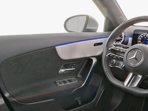 Mercedes-Benz Classe A A 200 Premium AMG LED NAVI - Foto 7