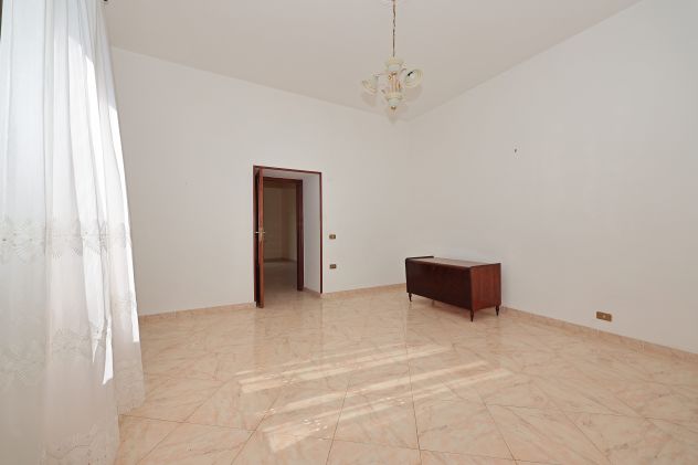 APPARTAMENTO IN ZONA CENTRALE - Foto 7