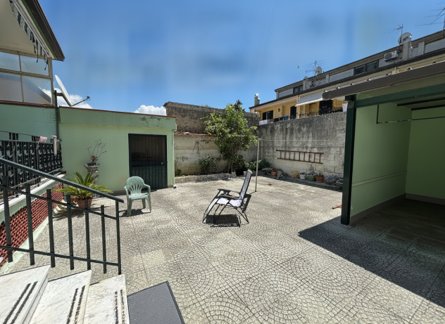 SPLENDIDA VILLA INDIPENDENTE CON AMPIO GIARDINO IN VENDITA A CURTI - RIF.V3317 - Foto 3