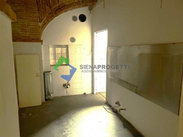 Fondo commerciale in Via dei Rossi, Siena - Foto 4