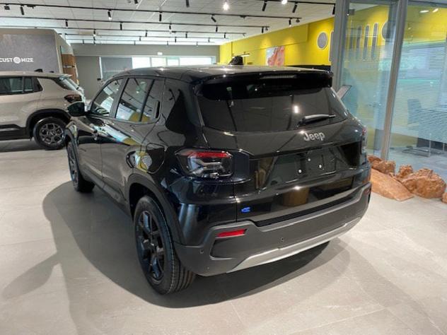 Jeep Avenger BEV BEV 156cv Black Edition - Foto 8