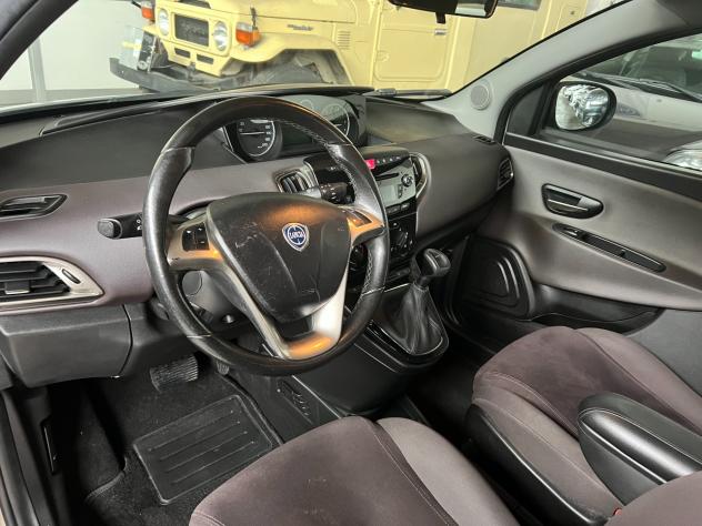 Lancia Ypsilon 1.2 69 CV 5 porte Gold - Foto 7