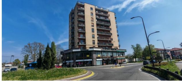 ASTA OCCASIONE: Limbiate, via Monte Pasubio appartamento mq 87+cantina