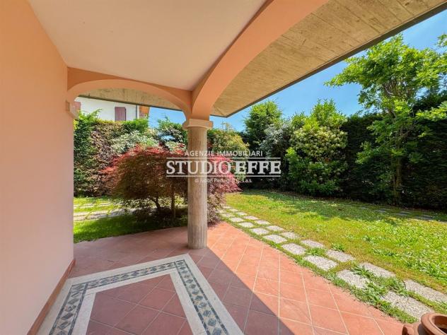 Villa ad angolo con giardino su 3 Lati - Foto 4