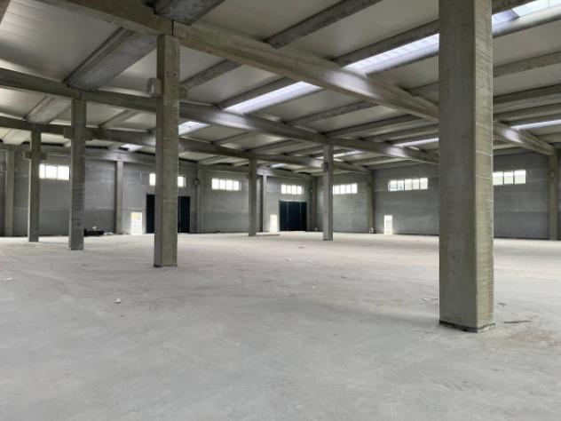 Immobile di 10500 m² in vendita a Gussago