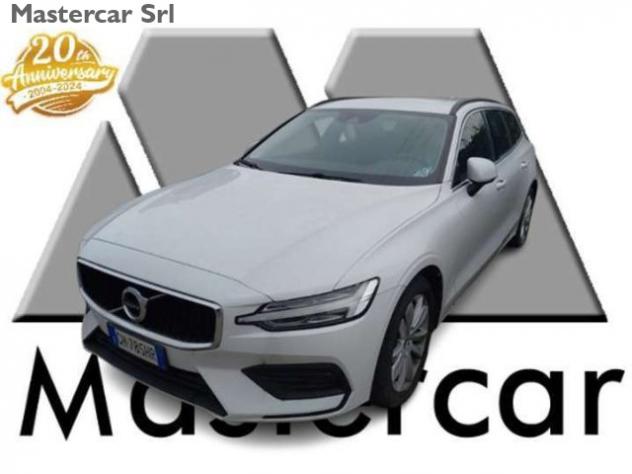 VOLVO V60 V60 2.0 b4 Momentum Business auto - GH785HR rif. 23833555