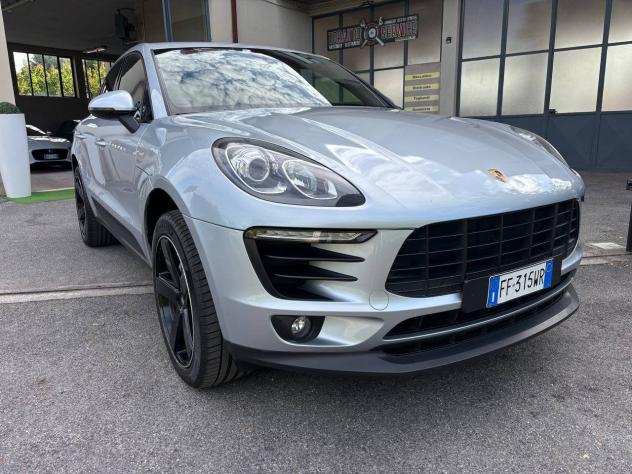 Porsche Macan 2.0 Benzina 252cv
