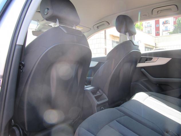 Audi A4 Avant 40 TDI quattro S tronic Business - automatico - Foto 9