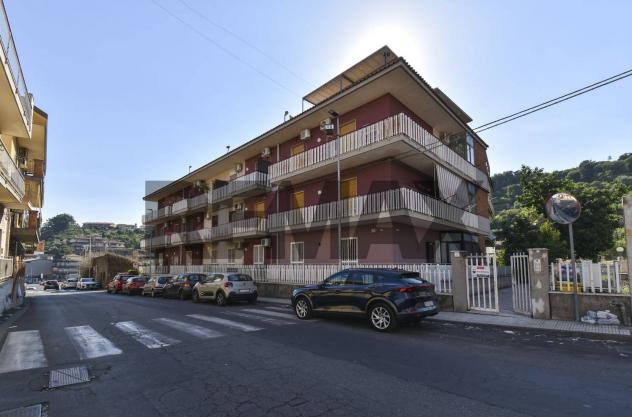 Appartamento in vendita a Aci Catena