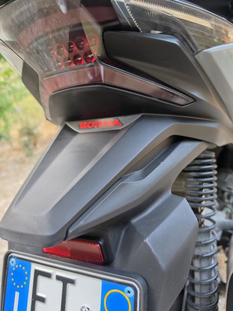 Honda Forza 300 2020 limited edition - Foto 10