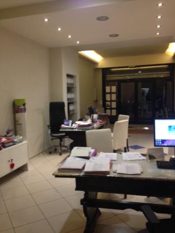 ATTIVITA'/LIC.COMMERCIALE di 2 vani e di 70 mq (CAMPI BISENZIO) rif. L597_1