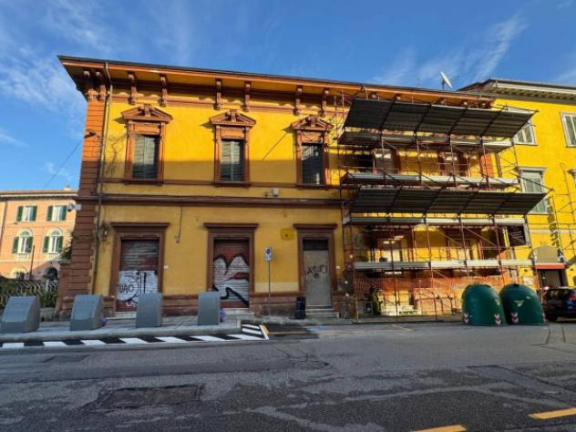 Immobile in asta di 864 m² in vendita a Pisa