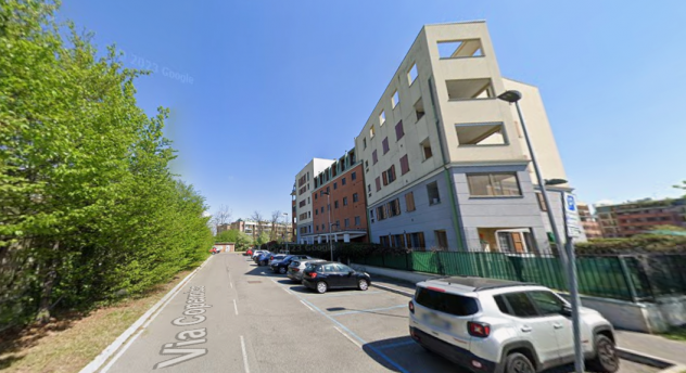 2 locali con cantina e balcone - Pero M1