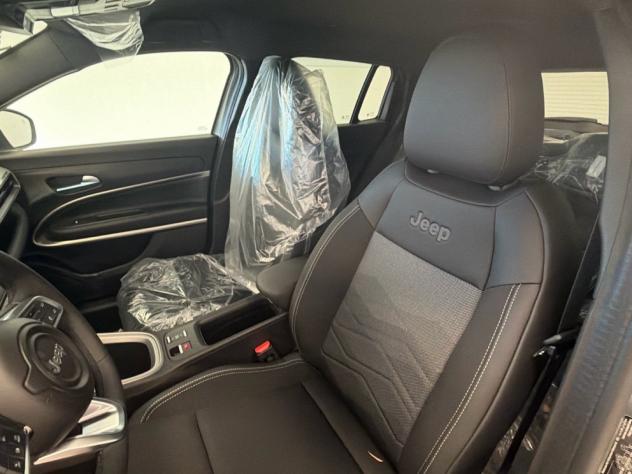 Jeep Avenger E-Hybrid Summit 1.2 110cv Dct Mhev - Foto 6