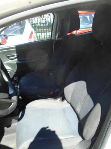 Ypsilon'15 1.2 8V S Momodes. 87000 km E6 OK NEOP - Foto 9