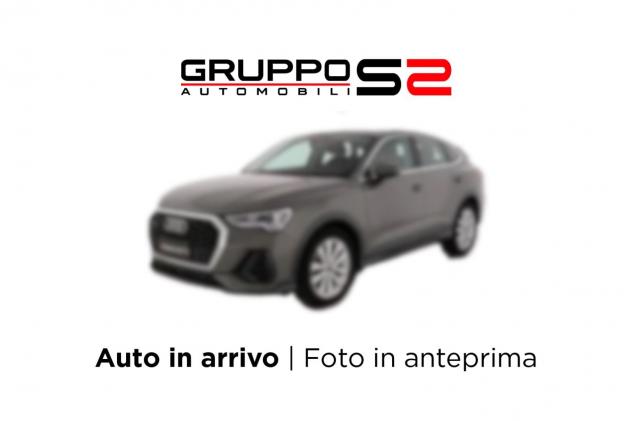 Audi Q3 Sportback 35 TDI S tronic Fari LED/Retrocamera/Sedili sportivi/Vetri oscurati/Grigio Chronos metallizzato
