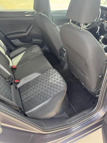 Volkswagen Taigo 1.0 TSI 110 CV R-Line - Foto 9
