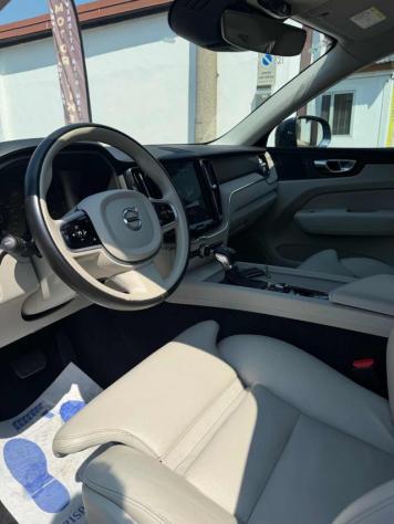 VOLVO XC60 T5 AWD Geartronic Inscription rif. 23940990 - Foto 9