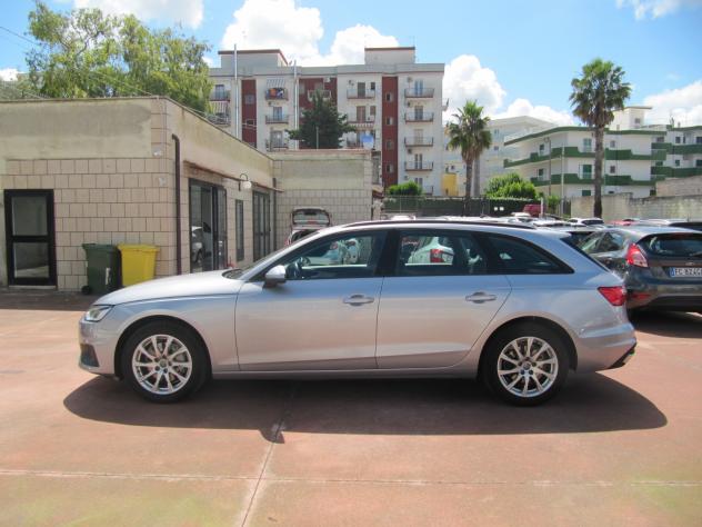 Audi A4 Avant 40 TDI quattro S tronic Business - automatico - Foto 2