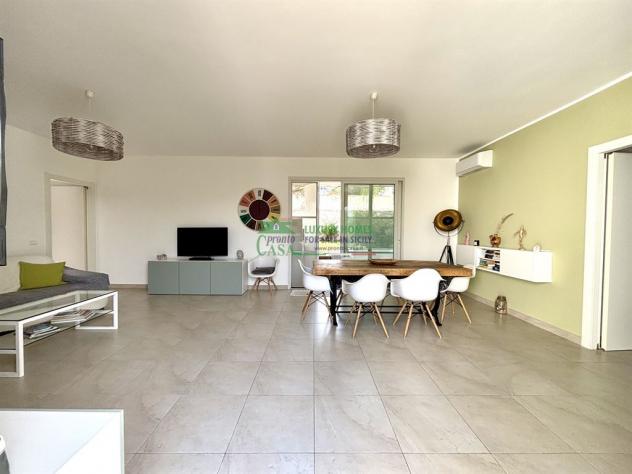 RIF. 2283 - Villa a schiera con verande e garage a Marina di Ragusa - Foto 3