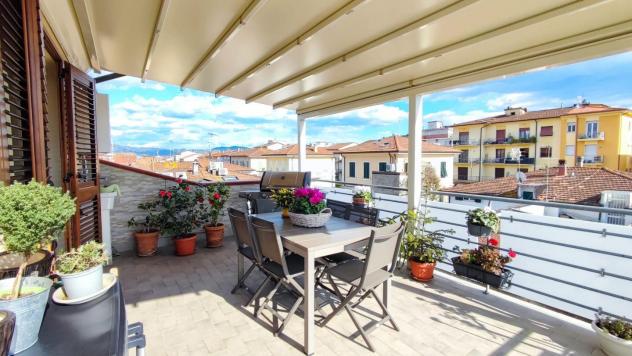 Attico in vendita a Viareggio 200 mq Rif: 1316953
