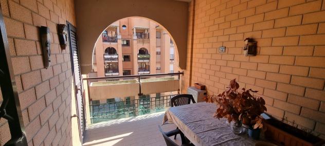 Quadrilocale con posto auto e cantina - Foto 9