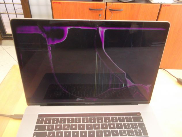 MACBOOK PRO RETINA  15 MODELLO A1990 DISPLAY ROTTO - Foto 5