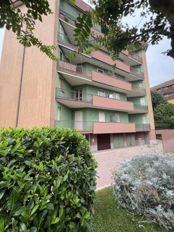 Trilocale in affitto a Segrate