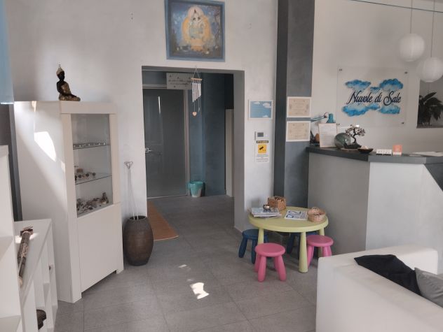 Allestimento grotta di sale completa+arredi e lettino riscaldato SPA - Foto 9