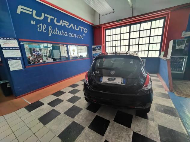 Lancia Ypsilon 5 porte NEOPATENTATO - Foto 8