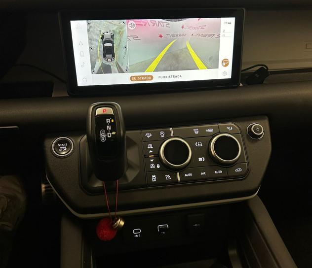 Land Rover Defender 110 2.0 SD4 AWD TAGLIANDI UFFICIALI 75 ANNIVERSARIO - Foto 10