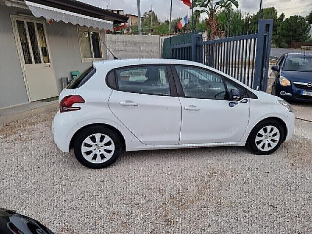 Peugeot 208 PureTech 68 5 porte Access - Foto 6