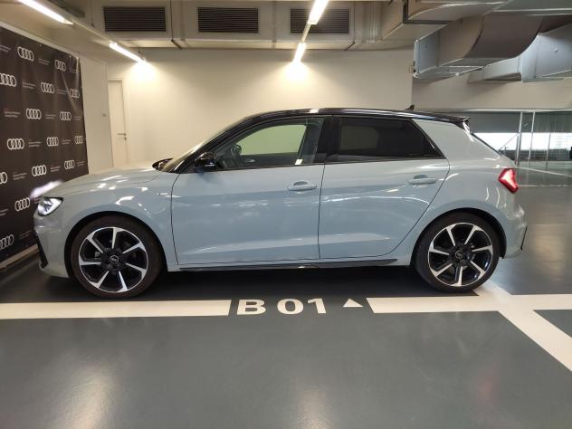 Audi A1 A1 Sportback 30 1.0 tfsi Identity Black 110cv s-tronic - Foto 3