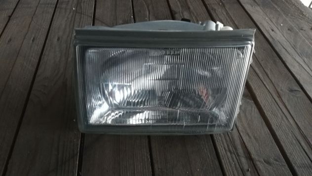 Faro anteriore sinistro Fiat Croma 1° serie dal 85