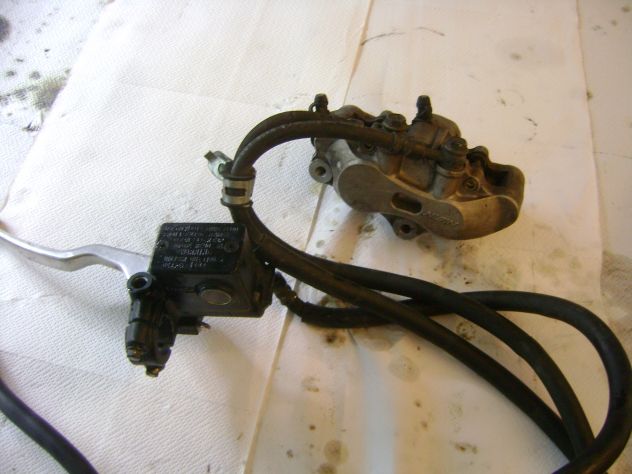 Pompa e pinza freno anteriore completa di tubazioni per Suzuki burgman - Foto 2