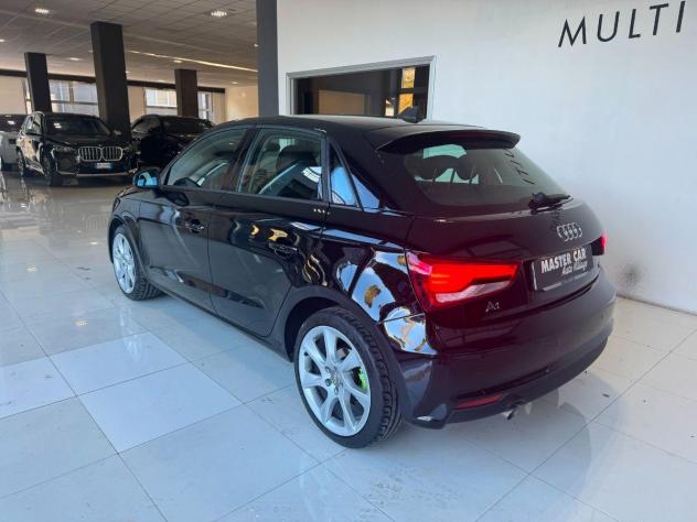 AUDI - A1 - 1.4 TDI ultra - Foto 2