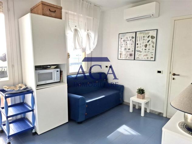 APPARTAMENTO di 3 vani e di 45 mq (JESOLO) rif. AR55_27 - Foto 6