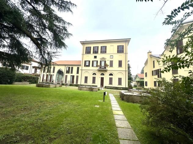 Monza zona ospedale San Gerardo - AFFITTASI ufficio con box doppio - Foto 3