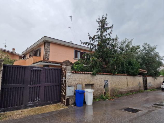 appartamento in vendita a Roma in zona Massimina/Casal Lumbroso