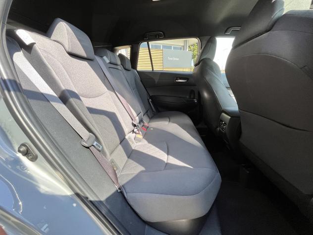 Toyota Corolla Cross 2.0H (197 CV) E-CVT Trend 4WD - Foto 10