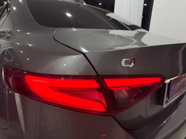 Alfa Romeo Giulia 2.2TurboD210CV Q4 VELOCE IPERFULL2018 - Foto 9