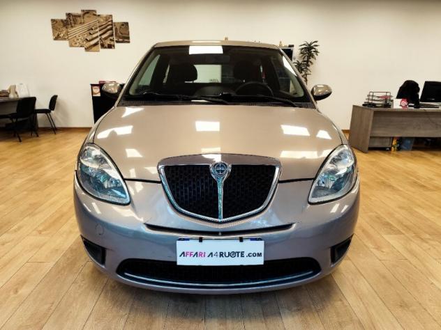 Ypsilon 1.2 Argento 60Cv NEOPATENTATI - Foto 2