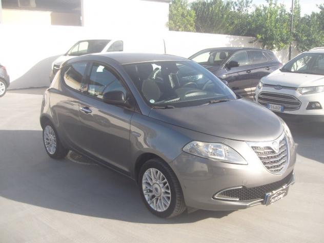 Lancia Ypsilon 1.2 69 CV 5 porte S&S Gold - 2014 - Foto 6