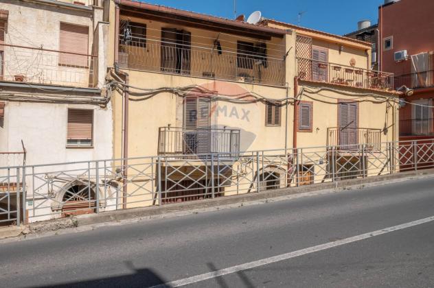 Casa Semindipendente in vendita a Caltagirone