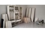 Vendesi scaffali in legno bianco