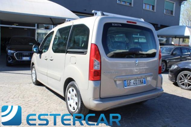 PEUGEOT Partner Tepee 1.6 HDi 92CV rif. 23504780 - Foto 7