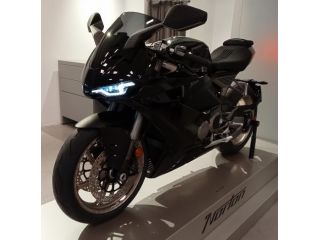 Norton V4 MANX-R APEX